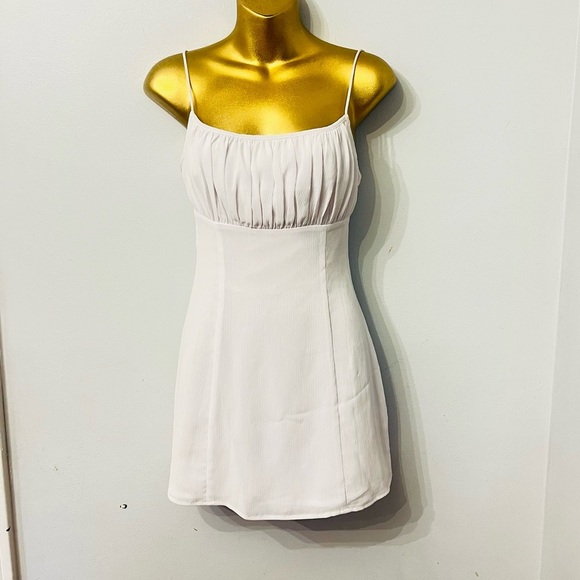 Superdown White Pleated Bust Mini Dress – Bridal Bachelorette Party Size xs - Picture 3 of 7